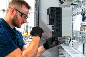 Emergency Electrician in Wolverhampton Fast Action When Electrical Safety Is Compromised